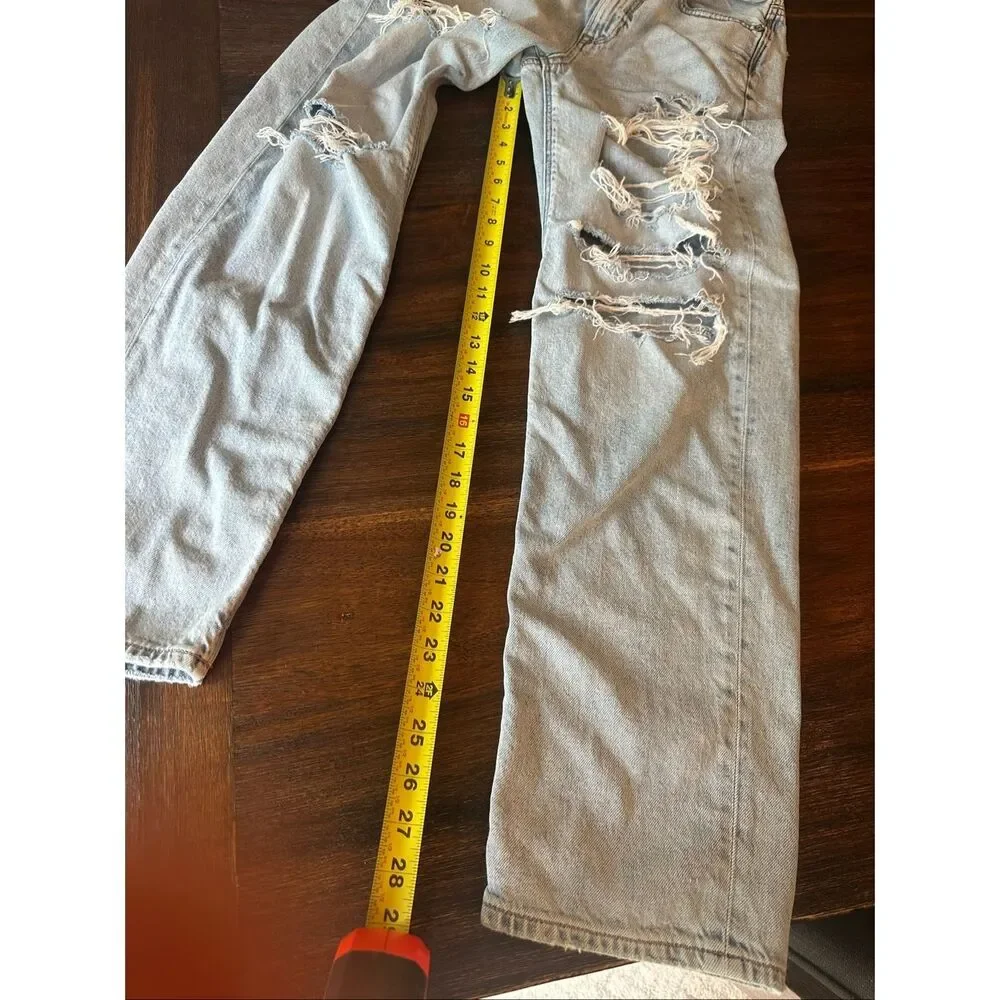 American Eagle destroyed baggy jeans